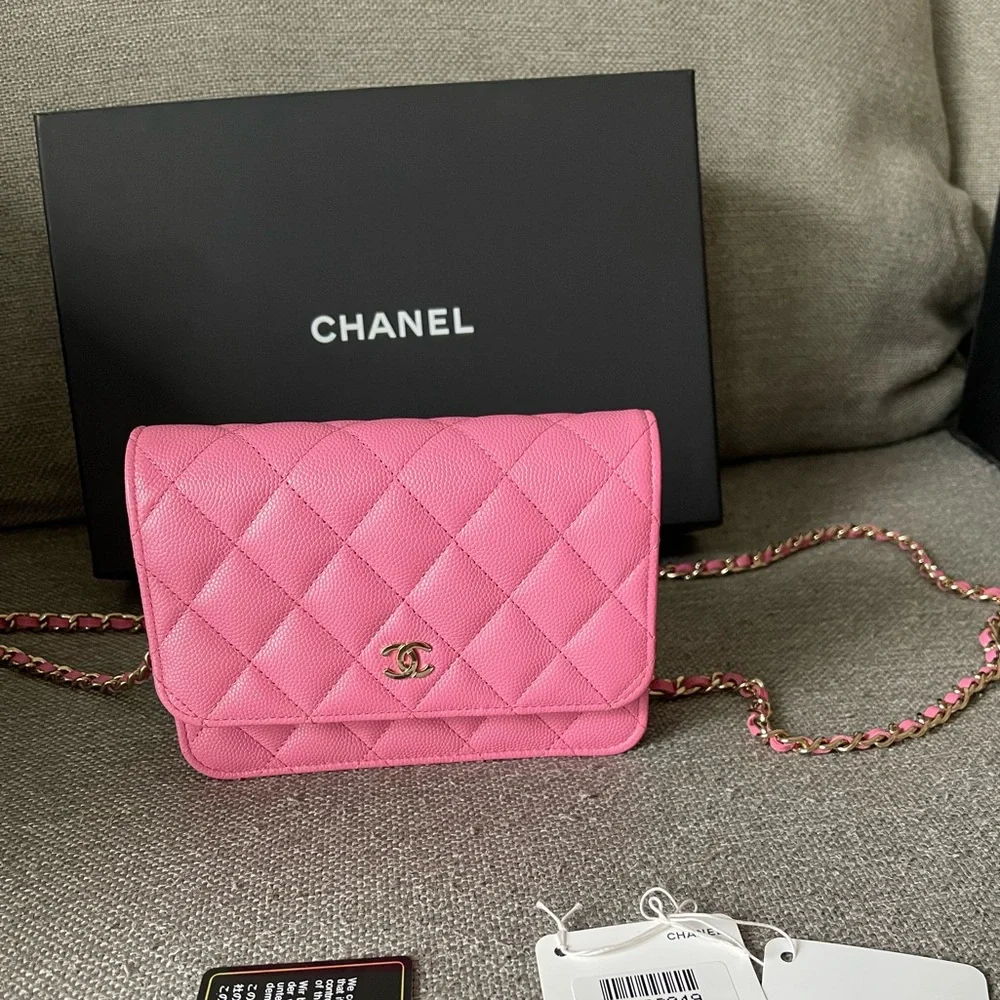 [SOLD] Chanel mini woc - Picture 1 of 9